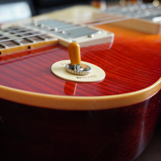 R9: '59 Les Paul Standard Reissue