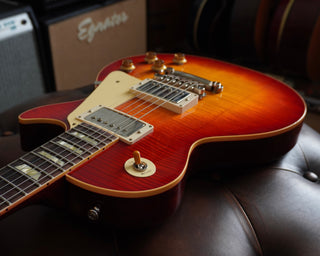 R9: '59 Les Paul Standard Reissue