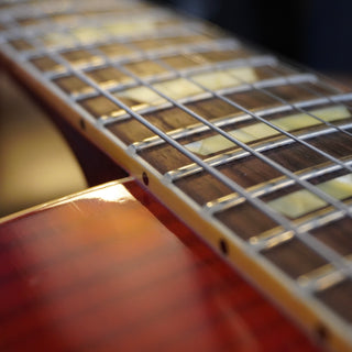 R9: '59 Les Paul Standard Reissue