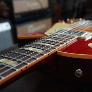 R9: '59 Les Paul Standard Reissue