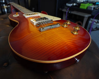 R9: '59 Les Paul Standard Reissue