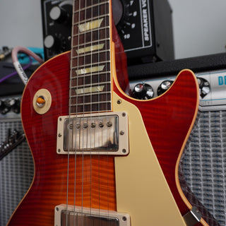 R9: '59 Les Paul Standard Reissue