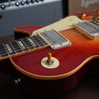 R9: '59 Les Paul Standard Reissue