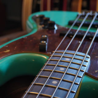 ’64 Jazz Bass Relic – Seafoam Green