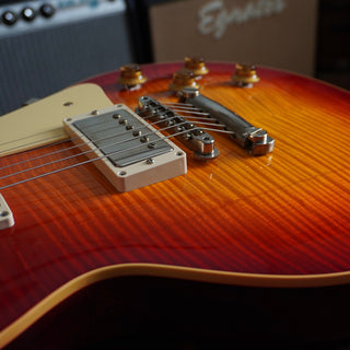 R9: '59 Les Paul Standard Reissue