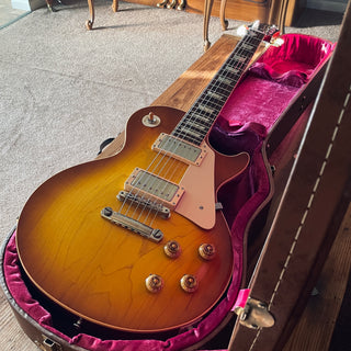 Les Paul R8